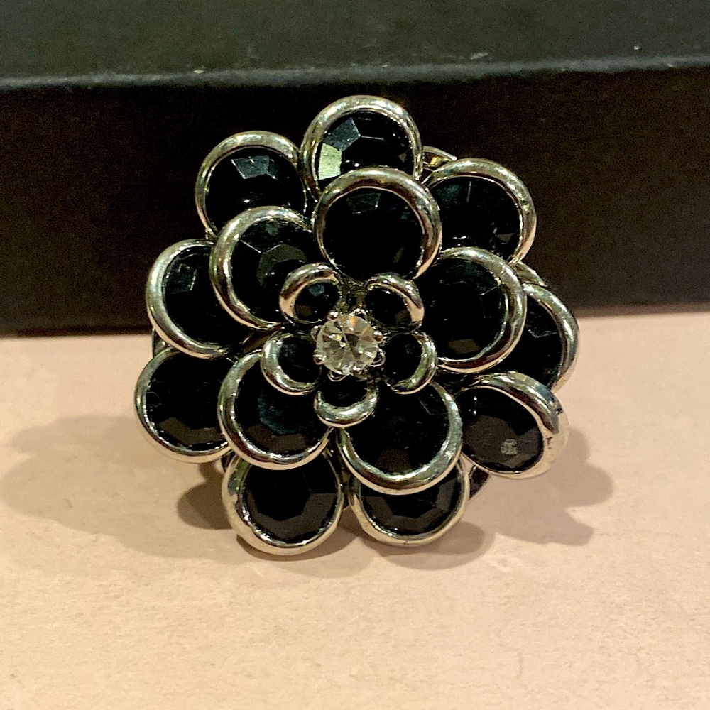Black Crystal And Silver Tone Floral Costume Ring.